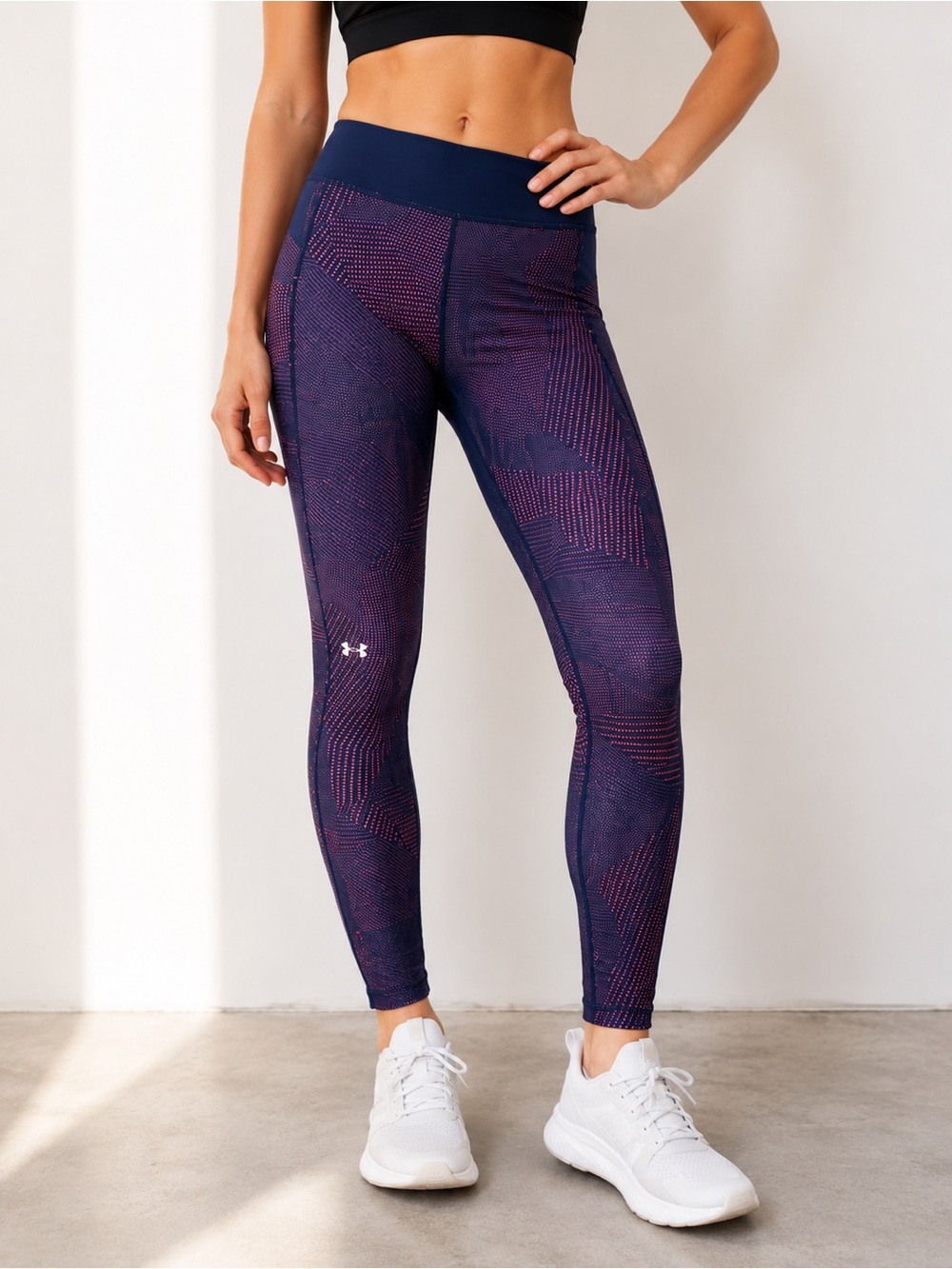 Under Armour Navy Pink Geometric HeatGear Athletic Leggings XS